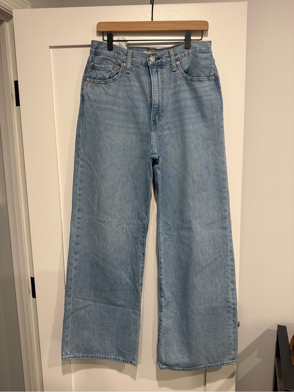 Levi's Light Blue Wide-Leg Jeans - High Rise